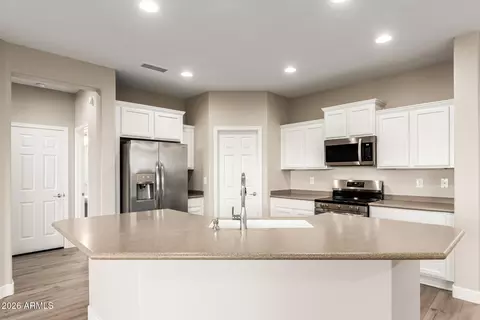 2046 W Davis Rd, Phoenix, AZ 85023 photo 12
