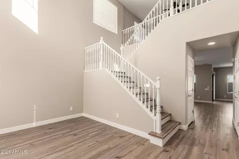 2046 W Davis Rd, Phoenix, AZ 85023 photo 8