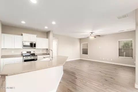 2046 W Davis Rd, Phoenix, AZ 85023 photo 16