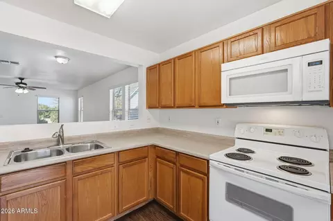 211 E Valley View Dr, Phoenix, AZ 85042 photo 17