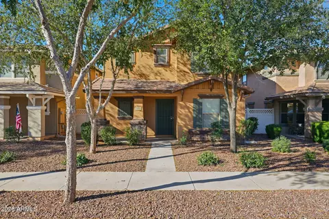 1033 S Deerfield Ln, Gilbert, AZ 85296