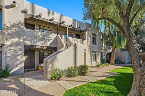 1449 E Highland Ave #16, Phoenix, AZ 85014
