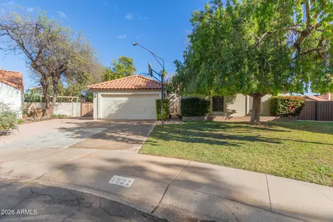 1922 E Palomino Dr, Tempe, AZ 85284