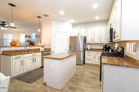 Kitchen - 7511 E Osage Ave, Mesa, AZ 85212 photo 2 of 4