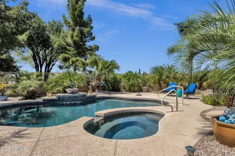 Exterior - 4680 E Nightingale Ln, Gilbert, AZ 85298 photo 9 of 16
