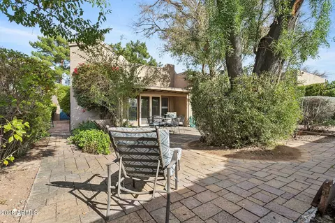 Exterior - 3015 E Coolidge St #10, Phoenix, AZ 85016 photo 4 of 7