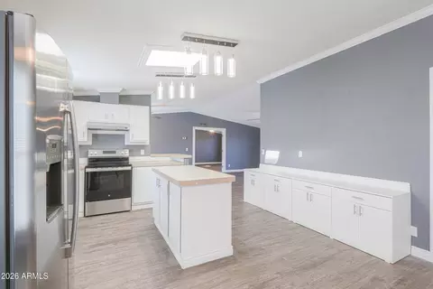 10463 N 90th Ave, Peoria, AZ 85345