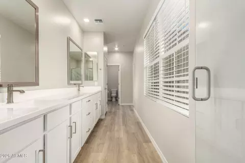 Entry Way - 1476 E Shannon St, Gilbert, AZ 85295 photo 5 of 9