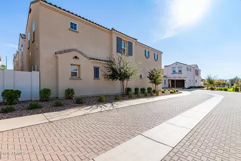 Exterior - 1476 E Shannon St, Gilbert, AZ 85295 photo 16 of 20
