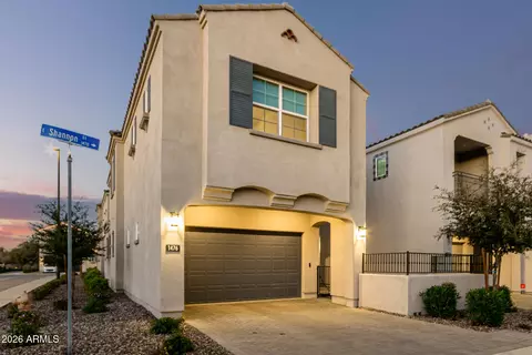 Exterior - 1476 E Shannon St, Gilbert, AZ 85295 photo 5 of 20