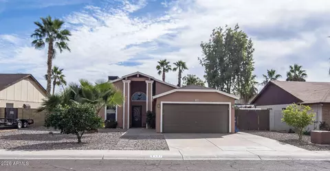 137 W Michelle Dr, Phoenix, AZ 85023