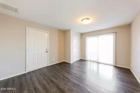Living - 6218 W Wolf St, Phoenix, AZ 85033 photo 4 of 4
