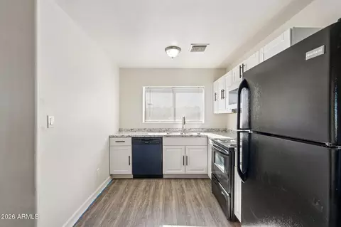 1344 E Pueblo Ave, Phoenix, AZ 85040