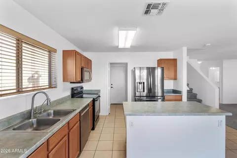 Kitchen - 11548 E Flower Cir, Mesa, AZ 85208 photo 3 of 5