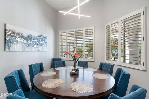 Dining - 1920 E Aurelius Ave, Phoenix, AZ 85020 photo 1 of 2