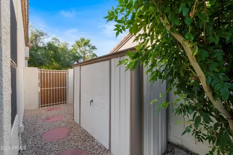Exterior - 3154 E Wahalla Ln, Phoenix, AZ 85050 photo 4 of 4