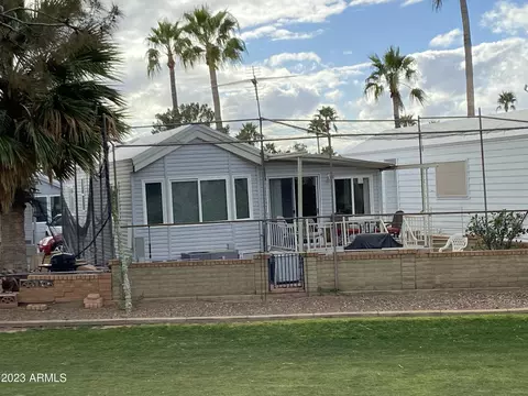 2275 S Seminole Dr, Apache Junction, AZ 85119