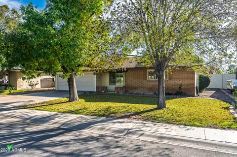 Other - 2115 E Greenway Dr, Tempe, AZ 85282 photo 2 of 11
