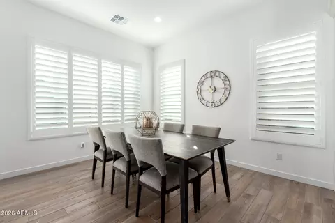 Dining - 8061 E Jaeger St, Mesa, AZ 85207 photo 1 of 1