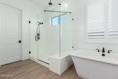 Bath - 8061 E Jaeger St, Mesa, AZ 85207 photo 2 of 4