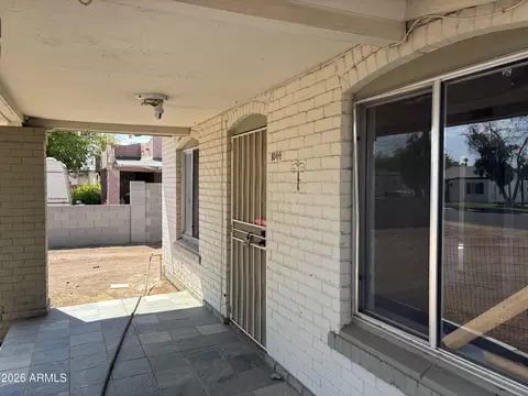 Exterior - 1044 E Whitton Ave, Phoenix, AZ 85014 photo 8 of 8