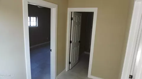 Entry Way - 1044 E Whitton Ave, Phoenix, AZ 85014 photo 6 of 6