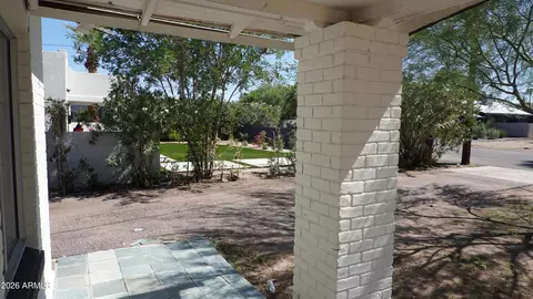 Exterior - 1044 E Whitton Ave, Phoenix, AZ 85014 photo 2 of 8