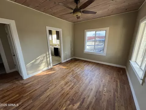 Living - 1044 E Whitton Ave, Phoenix, AZ 85014 photo 3 of 11