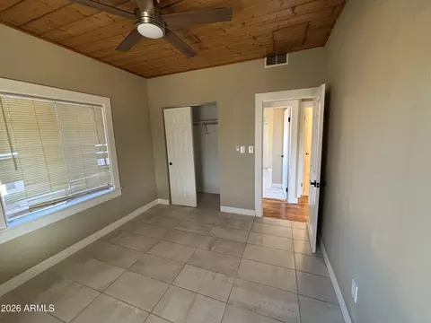 Bedroom - 1044 E Whitton Ave, Phoenix, AZ 85014 photo 4 of 10
