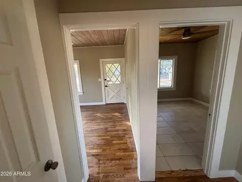 Entry Way - 1044 E Whitton Ave, Phoenix, AZ 85014 photo 1 of 6