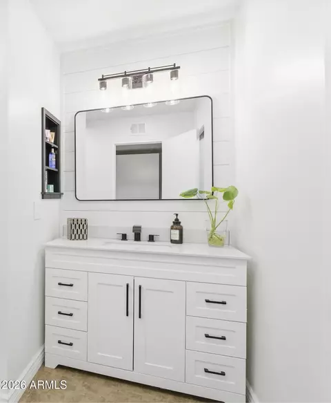 3541 E Cannon Dr, Phoenix, AZ 85028 photo 8
