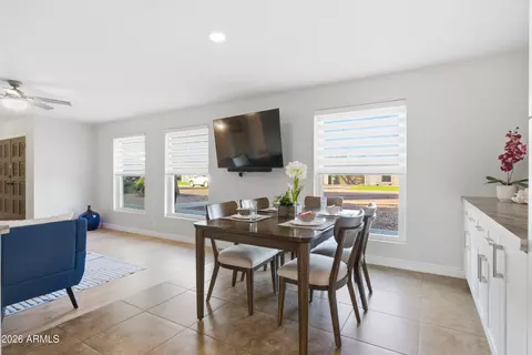 3541 E Cannon Dr, Phoenix, AZ 85028 photo 6