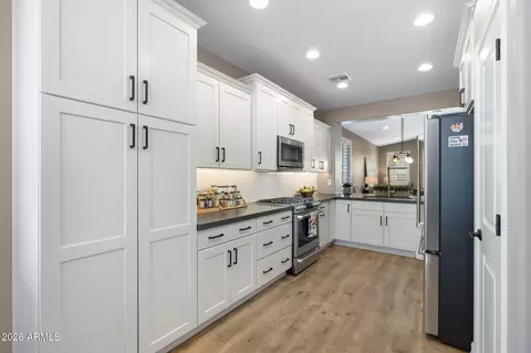 Kitchen - 10731 E Texas Ave, Mesa, AZ 85212 photo 3 of 5