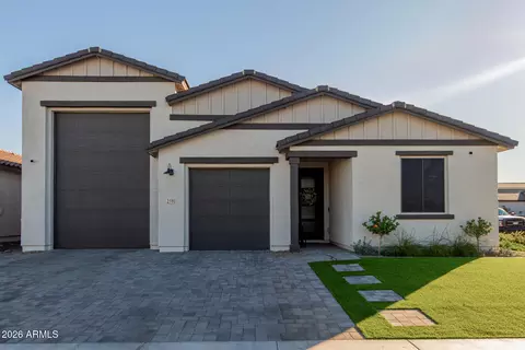2591 E Hollywood Ike Ave, San Tan Valley, AZ 85140