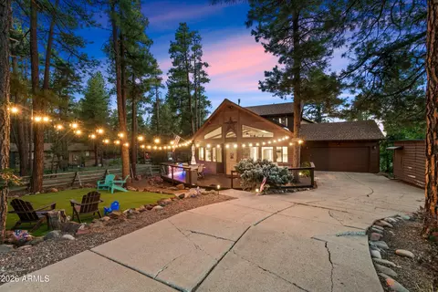 805 E Oak Dr, Munds Park, AZ 86017