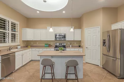 Kitchen - 2860 E Lexington Ct, Gilbert, AZ 85234 photo 3 of 4