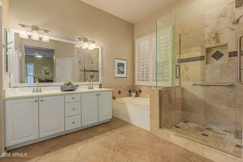 Bath - 2860 E Lexington Ct, Gilbert, AZ 85234 photo 1 of 2