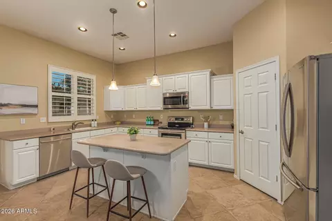 Kitchen - 2860 E Lexington Ct, Gilbert, AZ 85234 photo 2 of 4