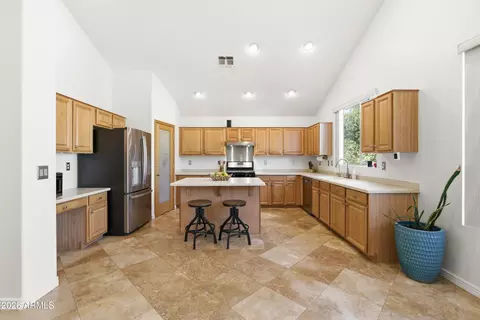 Kitchen - 66 E Julian Dr, Gilbert, AZ 85295 photo 1 of 7