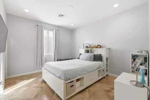 Bedroom - 66 E Julian Dr, Gilbert, AZ 85295 photo 2 of 8