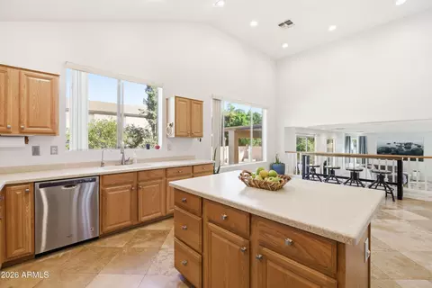 Kitchen - 66 E Julian Dr, Gilbert, AZ 85295 photo 7 of 7