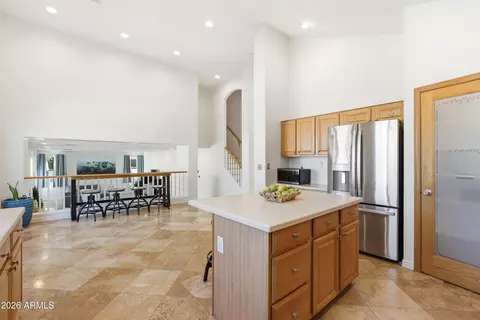 Kitchen - 66 E Julian Dr, Gilbert, AZ 85295 photo 4 of 7