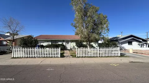 6108 W Pinchot Ave, Phoenix, AZ 85033