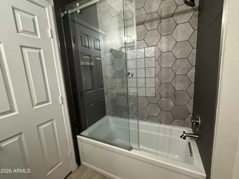 Bath - 3750 E Orchid Ln, Gilbert, AZ 85296 photo 1 of 5