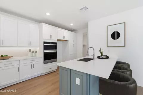 2121 W Sonoran Desert Dr #79, Phoenix, AZ 85085