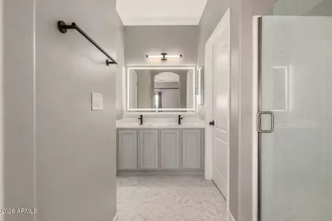 Entry Way - 3423 E Lance Ln, Phoenix, AZ 85018 photo 3 of 3