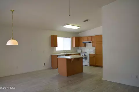 Kitchen - 5409 S 11th St, Phoenix, AZ 85040 photo 1 of 1
