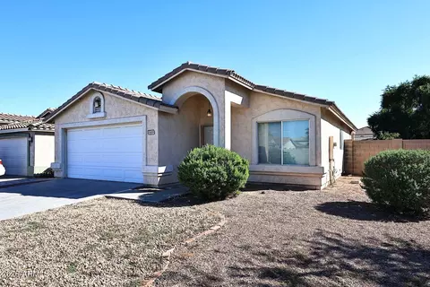 Exterior - 5409 S 11th St, Phoenix, AZ 85040 photo 2 of 9