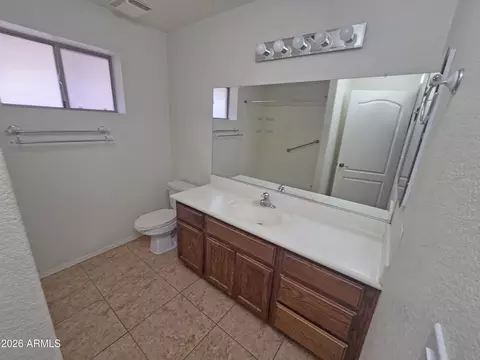Bath - 11046 E Naranja Ave, Mesa, AZ 85209 photo 1 of 3