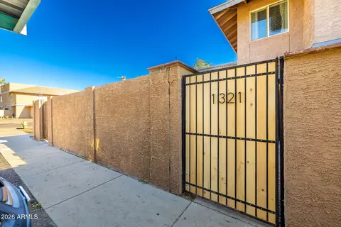 4219 N 69th Ln #1321, Phoenix, AZ 85033